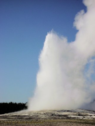 old_faithful_yellowstone_wyoming_by_mschmidtphotography-d745nzc